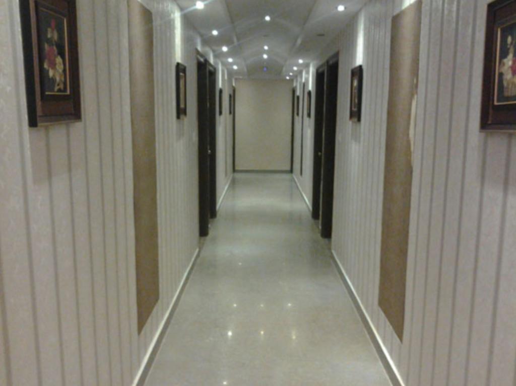 Le Grand Regency Hotel Greater Noida Exterior photo