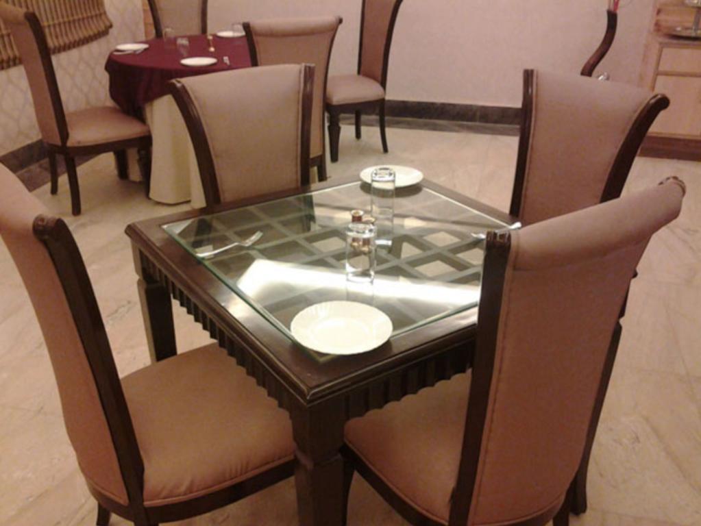 Le Grand Regency Hotel Greater Noida Exterior photo